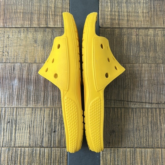 Crocs x Batman yellow black iconic comfort slides, men size 4 women size 6 - Picture 5 of 8